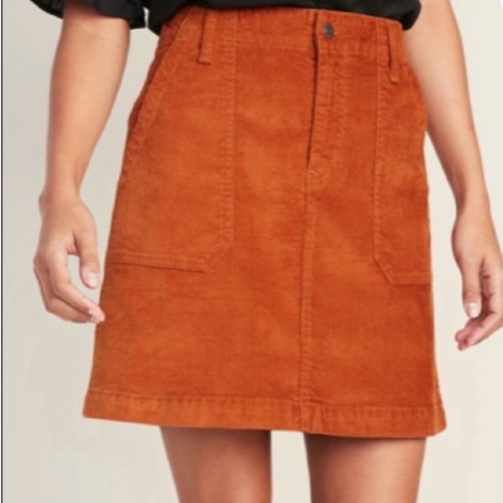 Old Navy Women's Corduroy Mini Skirt in Rich Rust